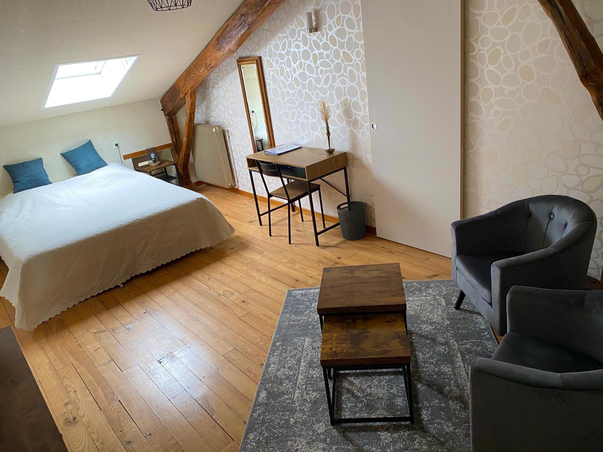 Le Petit Bleu Chambre D'Hotes Bourg-de-Visa Εξωτερικό φωτογραφία